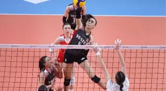 17 Yaş Altı Kadın Milli Voleybol Takımı namağlup Avrupa Şampiyonası finallerinde