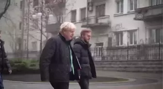 Eski İngiltere Başbakanı Johnson, Kiev'de Ukrayna lideri Zelenskiy ile görüştü
