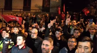 KUR'AN-I KERİM YAKILMASI PROTESTO EDİLDİ