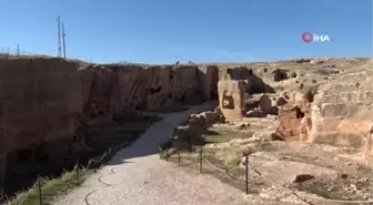 Bahar havalarına rağmen Güneydoğu'nun 'Efes'i Dara Antik Kenti boş kaldı