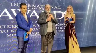 İnternational Blue Moon Awards Ödülleri... YILIN EN İYİLERİ ÖDÜLLENDİRİLDİ!