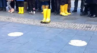 Tarım Danışmanları Samsun'da Kadro İstedi, Protesto İçin Belge Yaktı