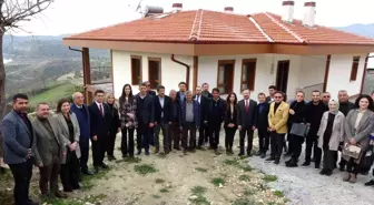 Ak Parti Genel Başkan Yardımcısı Karaaslan, Manavgatlı yangınzedeler ile buluştu