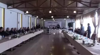 AK Parti'li Uygur: Vesayet günlerine geri dönüşü vadediyorlar