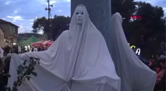 BALKAN GELENEĞİ 'BOCUK GECESİ' KUTLANDI