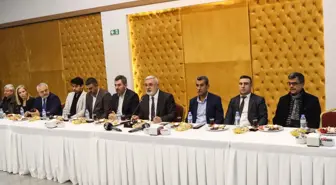 Demokrasi ve Birlik Derneği Genel Başkanı Metiner Mersin'de konuştu