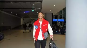 Fenerbahçe'nin yeni transferi Oosterwolde, İstanbul'da