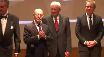Add 'Yılın Atatürkçüsü' Ödülleri Sahiplerini Buldu.