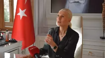 TARGARYEN? KARAKTERİNE BENZETİLEN BAŞKAN VEKİLİ SOSYAL MEDYADAKİ O AKIŞ BİZİ ŞAŞIRTTI