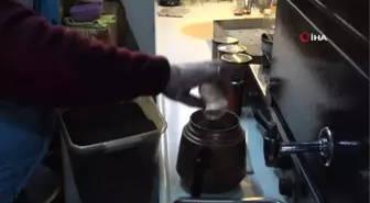 Yarım asırdır çay ocağının başında