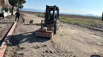 Edremit'te yol çalışmaları hız kesmiyor