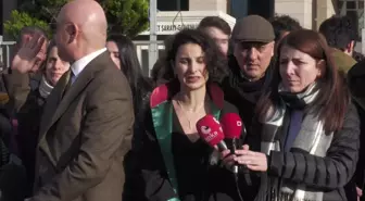 Boğaziçi Üniversitesi Öğrencileri Hakkında Verilen Hapis Cezasına, Adliye Önünde Tepki: 'Hâkim Cebinden Çıkarttığı Bir Kararla Bugün Ceza Verdi'