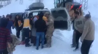 KARDAN YOLU KAPALI MEZRADAKİ APANDİSİT HASTASI İÇİN SEFERBER OLDULAR
