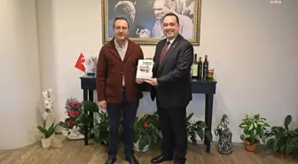 Atatürk'ün Akhisar'a Gelişinin 100'üncü Yılına Özel Kitap