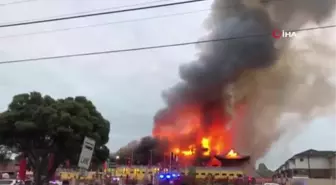 Avustralya'da Budist tapınağında yangın