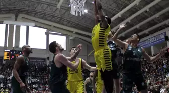 Basketbol Süper Ligi: Konyaspor: 61 Fenerbahçe: 62