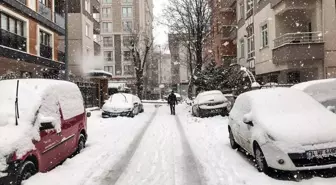 Son Dakika! İstanbul Valiliği'nden kar uyarısı: Saat 17.00'den itibaren zorunlu olmadıkça trafiğe çıkmayalım