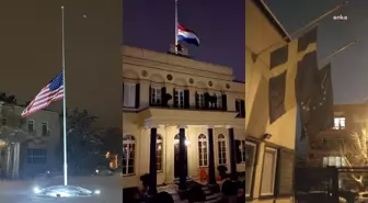 Türkiye'nin Prag Büyükelçiliğinde Türk bayrağı yarıya indirildi, karanfil bırakıldı