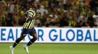 Fenerbahçeli Lincoln Henrique, depremzede bir aileyi misafir edecek