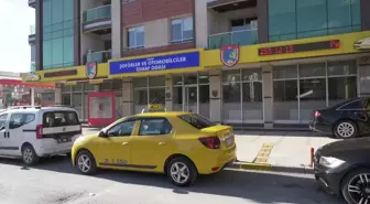İzmirli Taksicilerden Deprem Bölgesine Destek