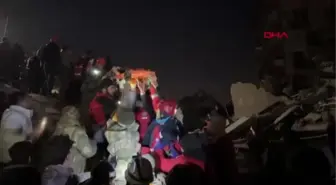 7 YAŞINDAKİ AHMET, 70 SAAT SONRA ENKAZDAN SAĞ KURTARILDI