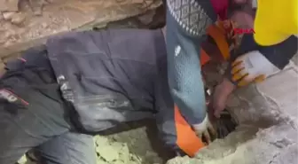 2 YAŞINDAKİ MEHMET, 78 SAAT SONRA ENKAZDAN ÇIKARILDI