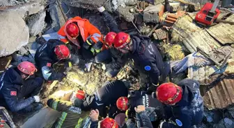 Bursa belediyeleri deprem bölgesindeki çalışmalara desteğini sürdürüyor