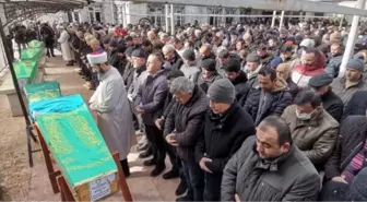 DEPREMDE ENKAZDA KALAN 2'Sİ ÇOCUK 9 KİŞİ, ORDU'DA TOPRAĞA VERİLDİ