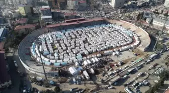 Depremin merkez üssüne kurulan çadır kent, havadan görüntülendi