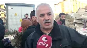 Enkazın Başında Yeğeninin Kurtarılmasını Bekleyen Vatandaş: 'Memur Olarak Atanmıştı, Görevine Başladı, Yerleşti O Gece Depreme Yakalandı'