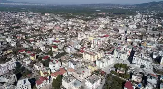 Depremin ortasındaki bu ilçedeki tek bina bile yıkılmadı