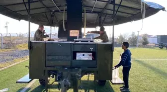 66'ncı Mekanize Piyade Tugayı İslahiye'de vatandaşlara yemek hizmeti veriyor