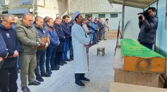 Depremde enkazda kalan polis, rehber ve market sahibi Ordu'da toprağa verildi