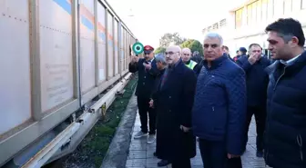 İzmir'deki konteynerler deprem bölgesine gönderildi