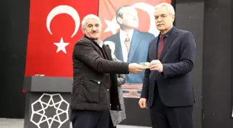 Atık toplayarak kazandıkları 2 bin 500 TL'yi depremzedelere bağışladılar
