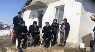 Aydemir, Malatya'da depremzedelerin acılarını paylaştı