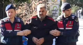 Hatay'da yıkılan binanın müteahhidi 'depremzede' olarak kaldığı otelde yakalandı (2)