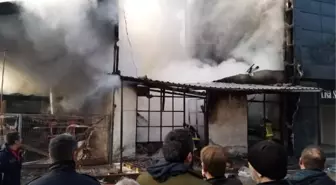 BURSA'DA İŞ YERİ YANGINI, MOBİLYA İMALATHANELERİNE SIÇRADI