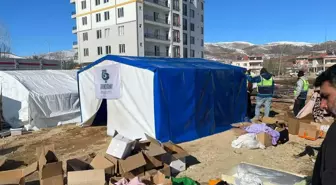 Bandırma Belediyesi'nden Afet Bölgesine Çadır Desteği