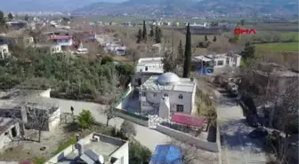 DEPREMDE ŞEHİR MERKEZİNDE OLUŞAN HASARLA BİRLİKTE KÖYÜN YOLUNU TUTTULAR