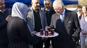 İngiltere Kralı Charles Londra'daki deprem gönüllüsü Türkleri ziyaret etti