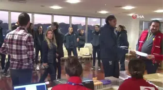 Fenerbahçe Kadın Voleybol Takımı, kan bağışı yaptı