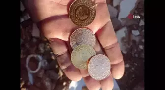 Madenciler enkazdan buldukları yüklü miktarda paraları teslim etti