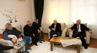 İlçeye gelen depremzedeleri yalnız bırakmadılar