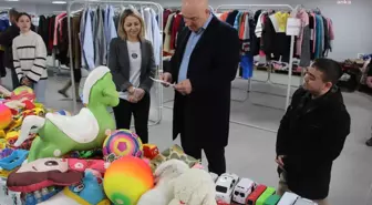 Saray Belediye Başkanı Erkiş, Depremzedelere Yönelik Yardım Çalışmalarının Koordine Edildiği Merkezi İnceledi