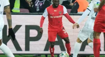 Atsu'nun menajeri, Ganalı oyuncunun hayatını kaybettiğini açıkladı