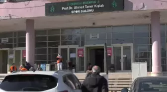 Çankaya Belediyesi'nin Ahmet Taner Kışlalı Spor Salonu'ndaki Yardım Merkezinden 21 Binden Fazla Depremzede Yararlandı