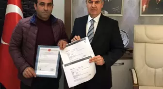 Aydınlı hayırsever, depremzedeler için arsasını sattı