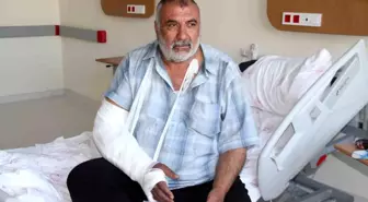 Deprem anında 2'nci kattaki balkondan atlayarak kurtuldu