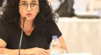 İstanbul Eczacı Odası Başkanı Özcan: 'Depremzedelere Vicdanları Sızlatan İlaç Fiyat Farkı Uygulamasına Son Verin'